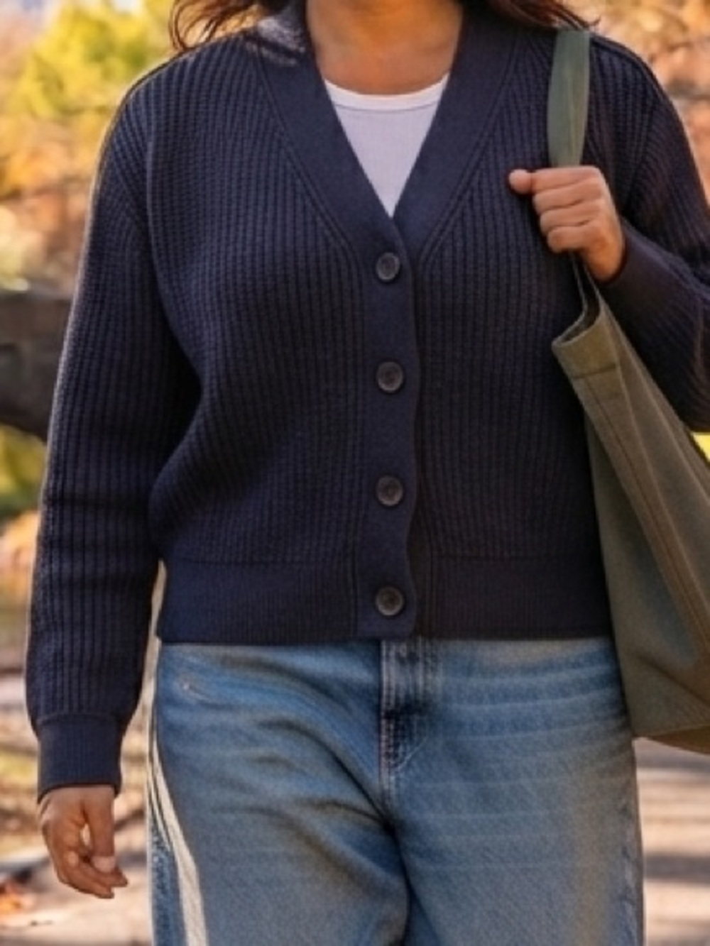 GAP Navy Blue Ribbed Chunky Knit V-Neck Button Up Cardigan Sweater M Classic